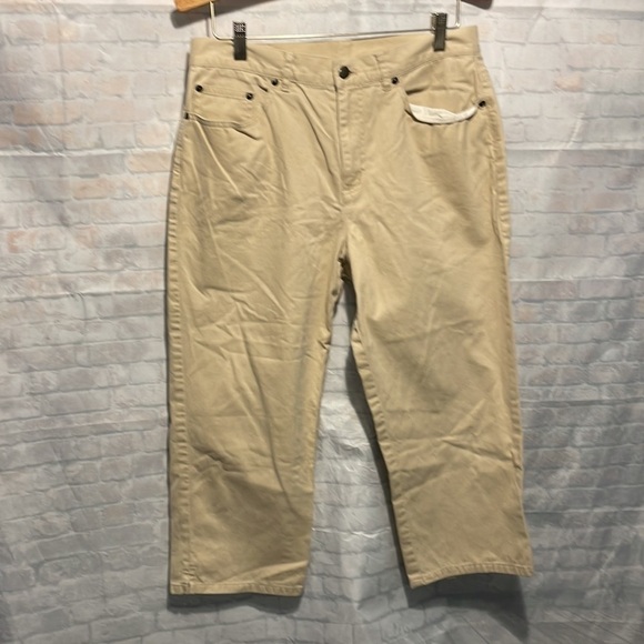 Lauren Cropped pants, Khaki, women Size 10. Excellent shape. Preowned, nice. - Picture 2 of 11